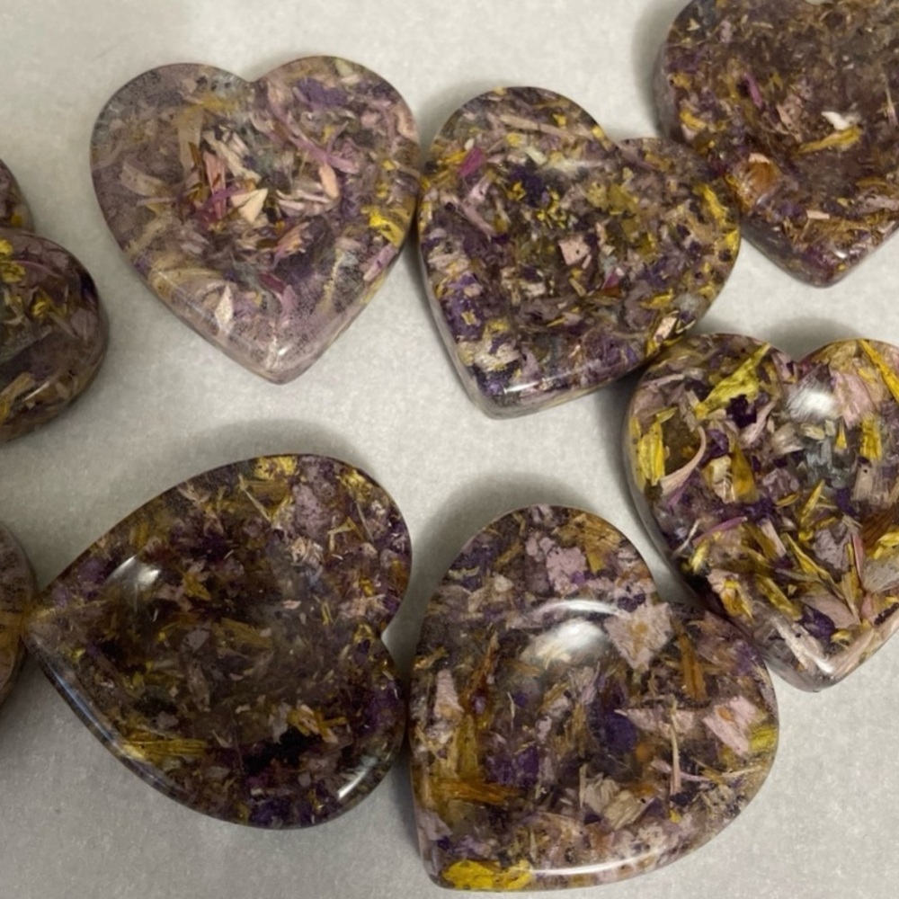 Heart-Shaped Resin worry stones